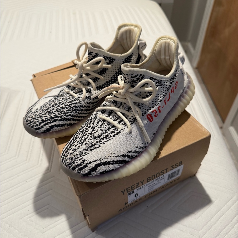 Adidas Yeezy Boost 350 - Black and White